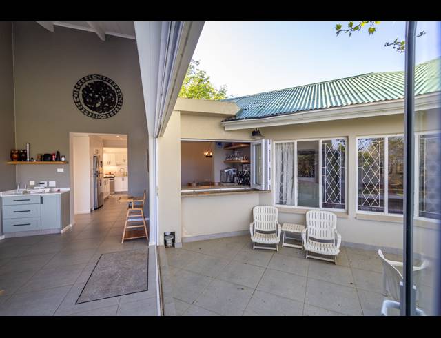3 BEDROOM FREEHOLD FOR SALE IN UNDERBERG